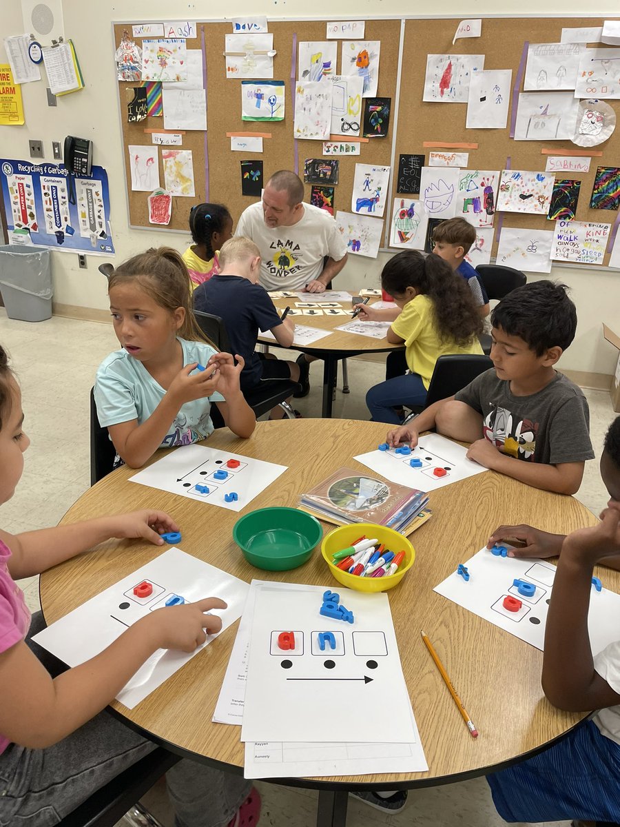 Today one of our campers shared their favourite part of their day was our literacy centres! 

<a href="/LauraBa06241838/">Laura Bates</a> <a href="/ClaraHowitt/">Dr. Clara Howitt</a> <a href="/dannunzioFDK/">Chris D'Annunzio</a> <a href="/NicoleBacarro11/">Nicole Bacarro</a> @MlleParaschak #campwonder #GECDSBSLP2022