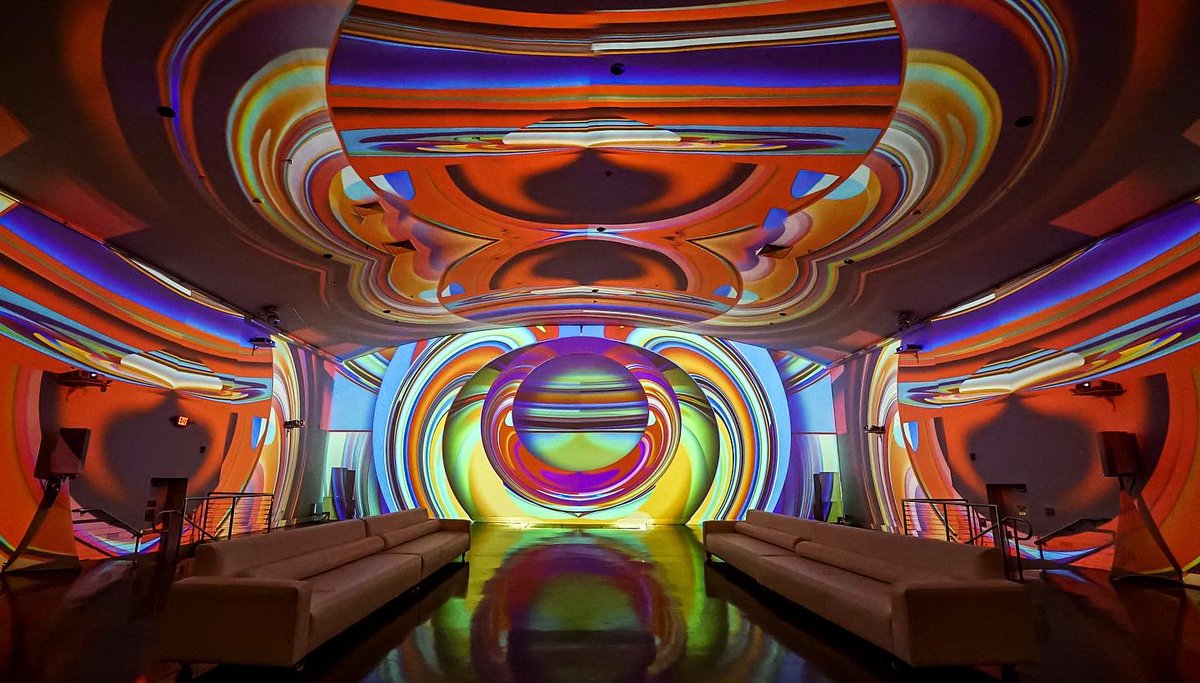 An SAO exclusive privately hosted dinner for collectors, investors &amp; artists in an immersive NFT gallery environment. Inspired digital artwork by multiple SAO artists surrounded guests and evolved throughout the evening. Pictured here is SAO artist <a href="/art_rainer/">RainerArt NFT</a> #nft #nftartist