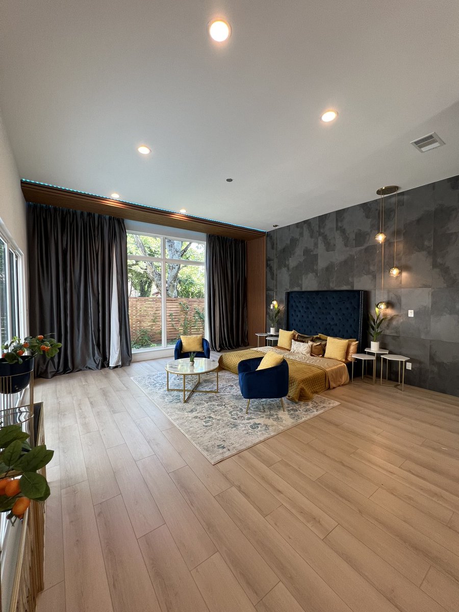 The all black kitchen stole the show 😍