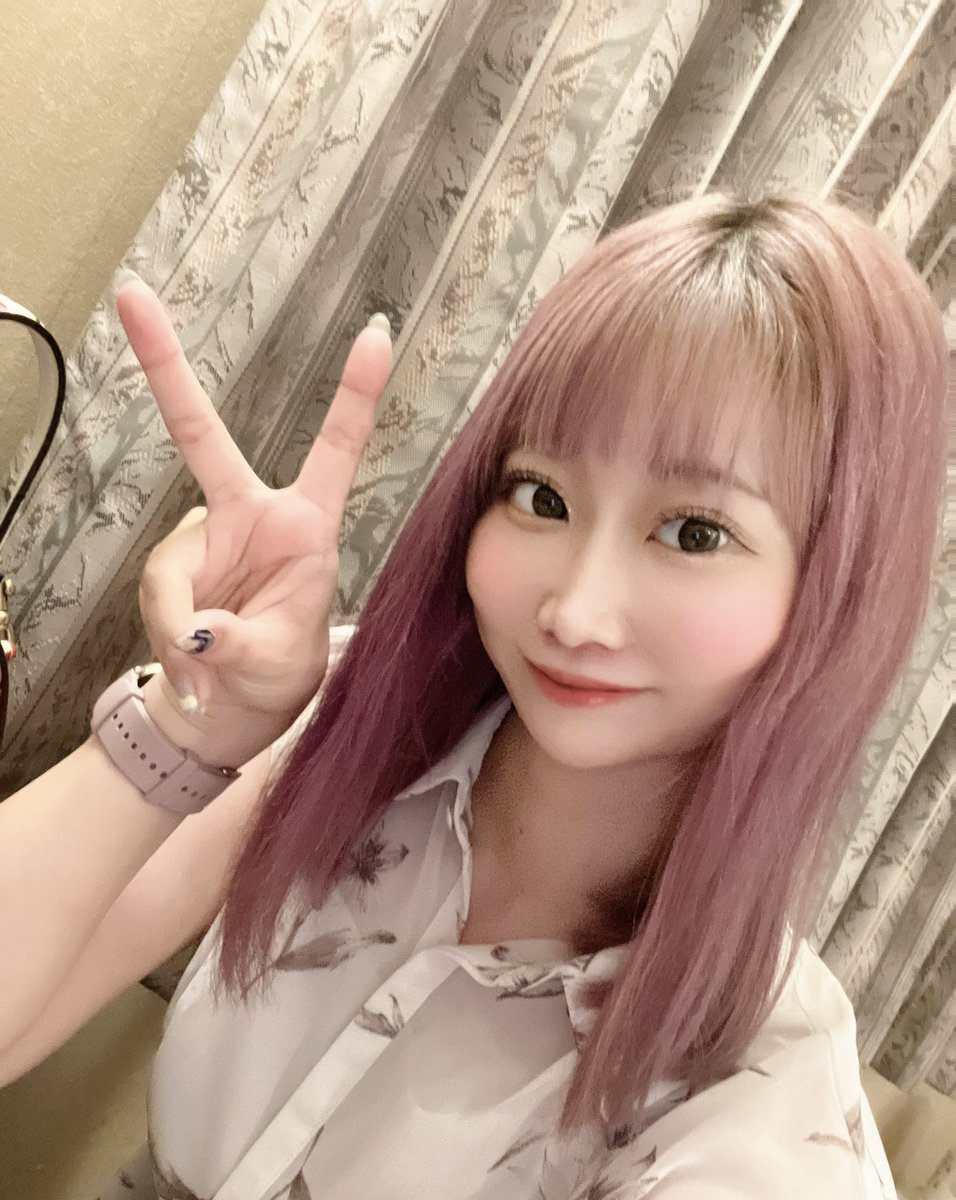 misamisa366's tweet photo. 実践終了してます♡
投資▷7本
回収▷ZERO
負けちゃいましたが、店内凄く盛り上がってました*.*⸜(*ˊᗜˋ*)⸝*.*
負けたのが悔しいくらい🥺🥺
店内状況も纏めてるので是非みてみてねん♡
#HEATMAX https://t.co/etm3vepbGM