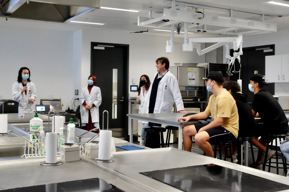 UNSWChemEng's tweet photo. Last week, we were excited to host Indigenous Youth Leaders Program, a program launched by @UNSWIndigenous and Nura Gili to give high school students the opportunity to gain leadership skills and experience.  

https://t.co/4ZVxrlomP1

#UNSW #UNSWChemEng #NuraGili #IndigenousAU https://t.co/ZCe9gVGKFU