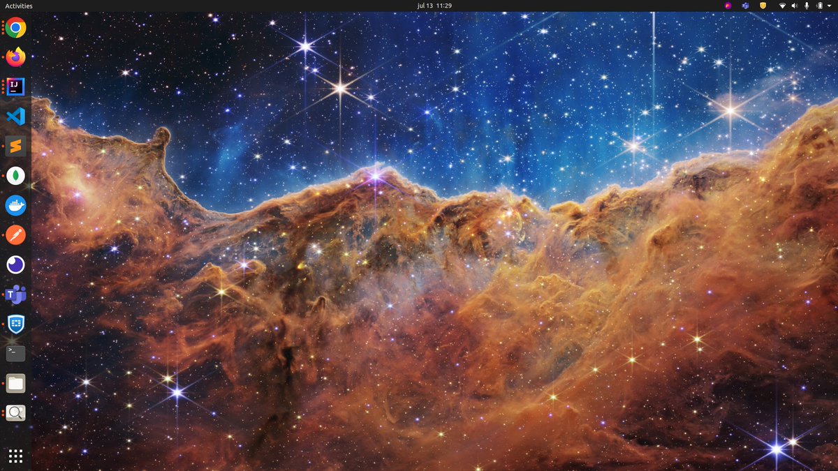 srprogrammer's tweet image. nao teve jeito ne galera

tive que lançar esse wallpaper no meu Ubuntu
