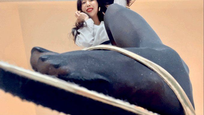 Nothing is escapable under my soles.  #giantess #aimeechu #giantessfetish #asianfemdom #footfemdom #footdomination<a href="/tag/giantess"class="tags">#giantess</a><a href="/tag/pantyhose"class="tags"><span>#pantyhose</span></a><a href="/tag/flipflops"class="tags"><span>#flipflops</span></a><a href="/tag/footdomination"class="tags"><span>#footdomination</span></a><a href="/tag/giantessfetish"class="tags"><span>#giantessfetish</span></a>