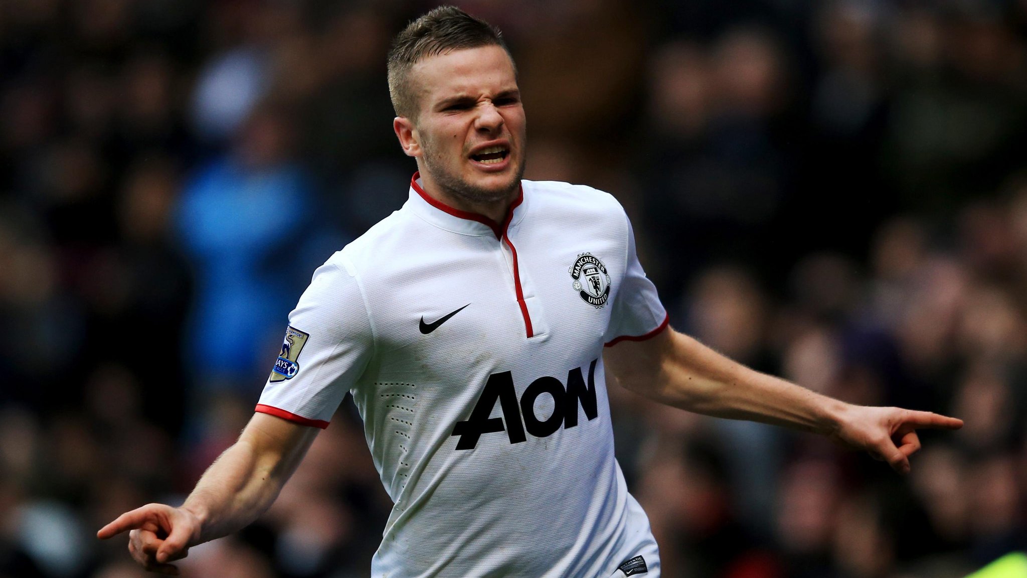 Happy Birthday today to former midfielder Tom Cleverley  