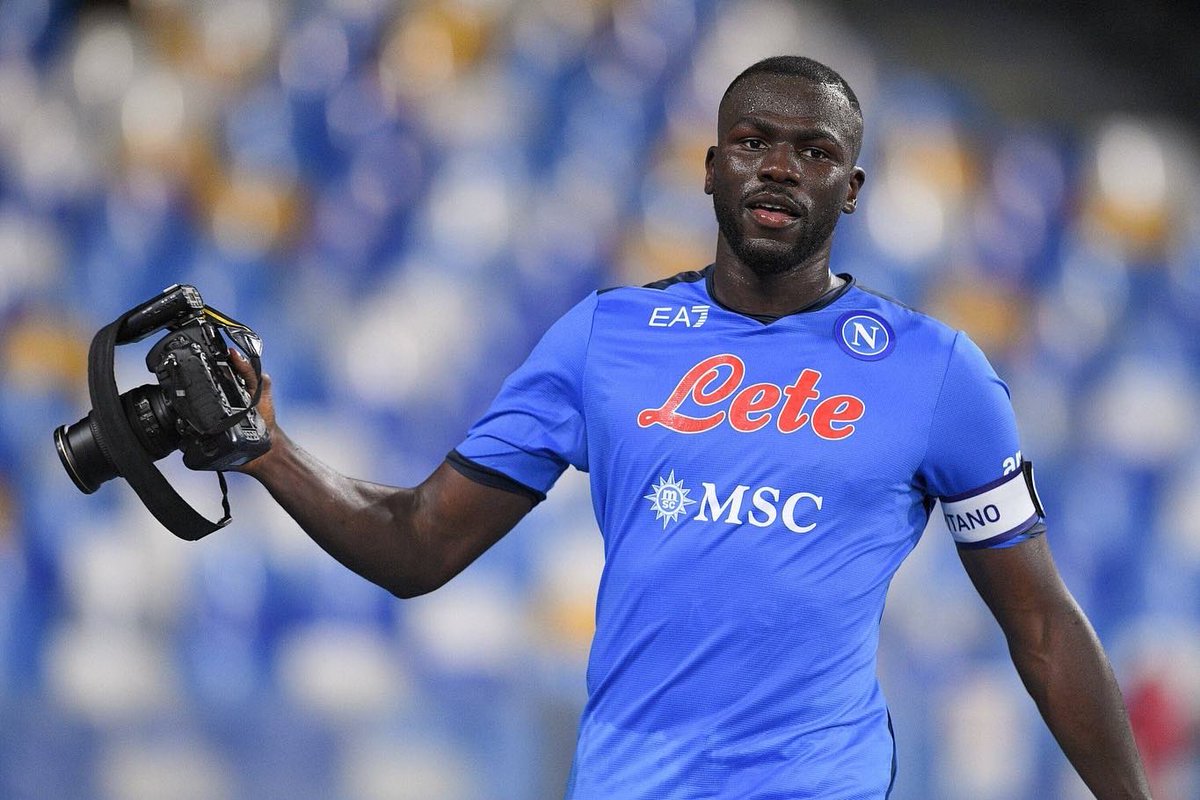 NapoliClubTO's tweet photo. Grazie Koulibaly for everything 💙🥺 https://t.co/Jh43uLESsN