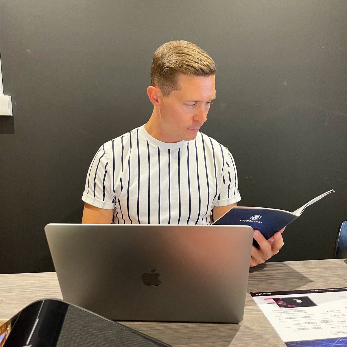 JakeELeaver's tweet image. Day 3 of Fintech Week 🚀
Time to build connections from the last few days of networking 🤝🏼
@SVSToken #fintechweek #FTWlondon #londonfintech #svstoken #ourcryptogivesback #crypto