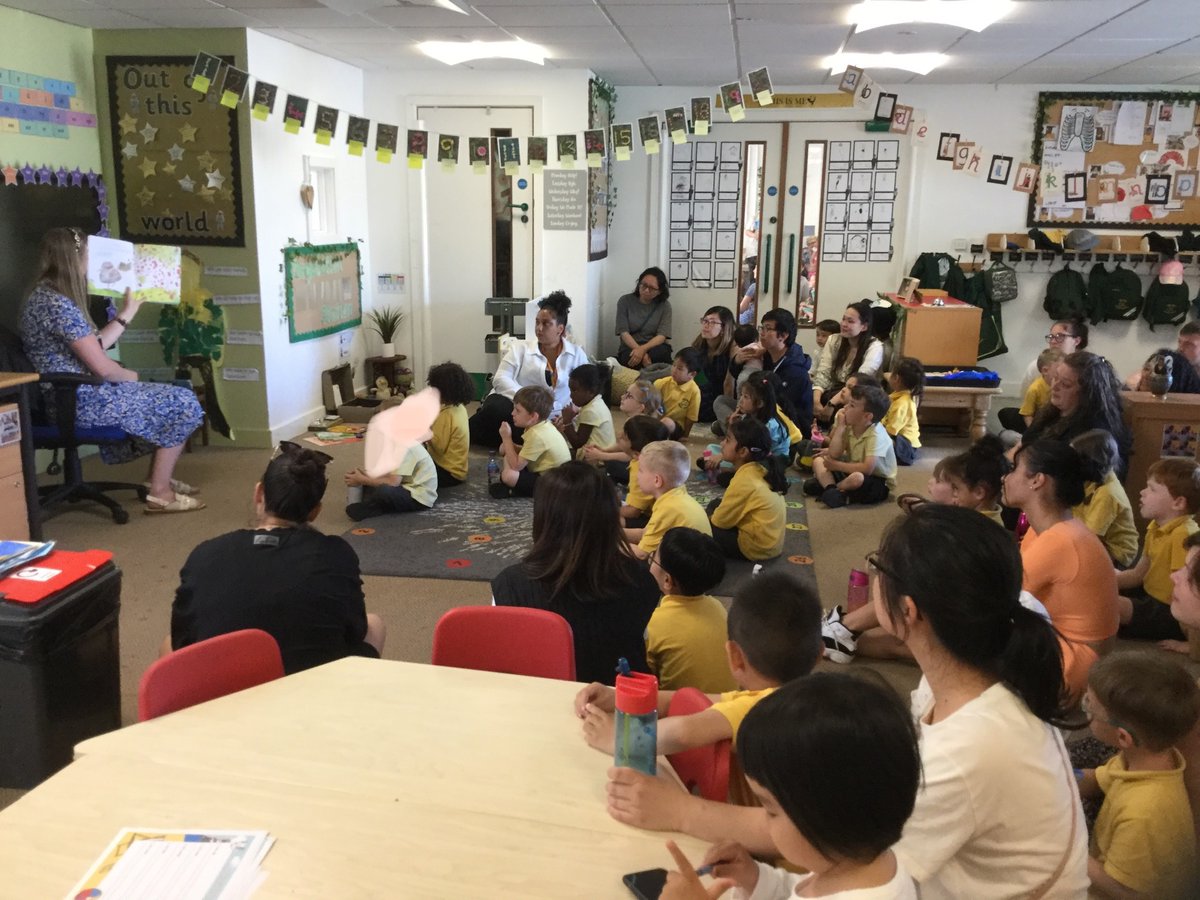 firsprimarysale's tweet photo. #RecLC What a lovely story time in Reception, joined by lots of parents/carers! #readingforpleasure #FirsReading https://t.co/XyHLPX2D5J