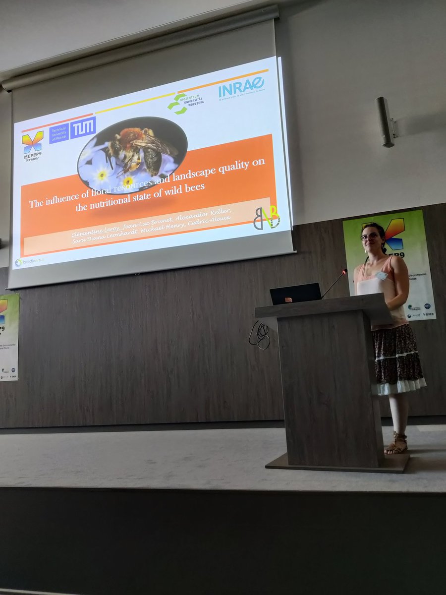 Next is Clementine Leroy on the i fluence of floral resources and landscape quality on the nutritional state of wild bees ! 

#ISEPEP9