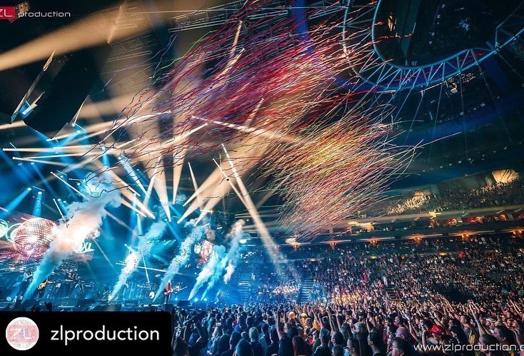 Robelighting's tweet photo. Taking our #WayCoolWednesday to the @o2arenapraha in the Czech Republic for Michal David with the team at @ZLproduction & a powerful #lightingdesign using @Robelighting #MegaPointe, #Spiider, #BMFL & #CycBar luminaires, along with #RoboSpot followspot systems. (📸 Petr Klapper) https://t.co/zIqCvuAmkt
