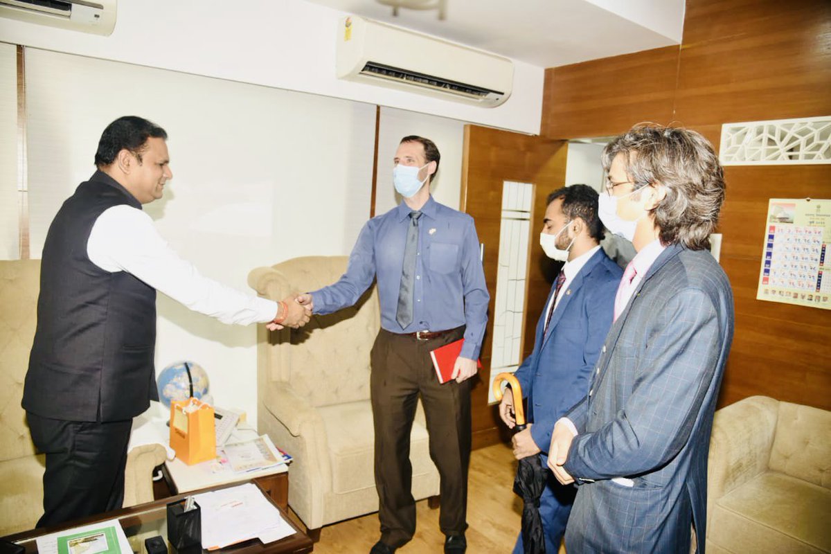 rahulnarwekar's tweet photo. Met the Trade Commissioner at Ontario Trade and Investment Office, Mumbai Mr. @therkt along with other delegates at my office. We had an in-depth discussion regarding the trading opportunities in Canada with regard to Maharashtra. https://t.co/MyTZo7Te59