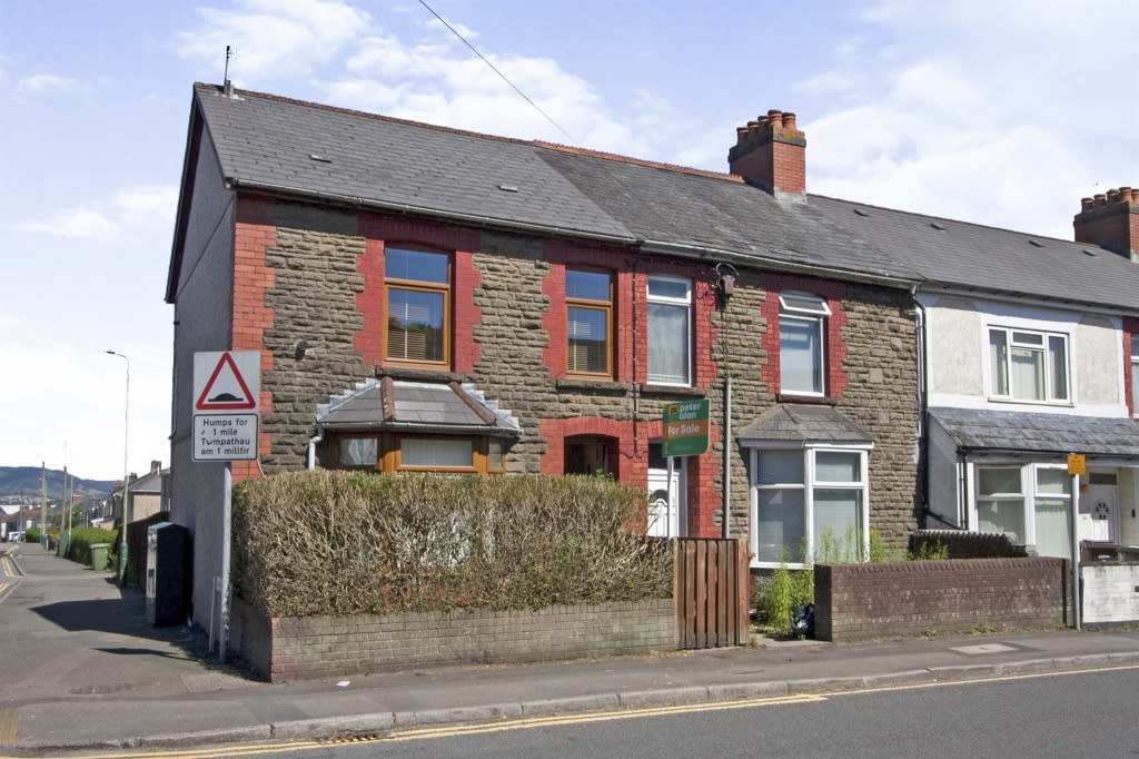 Peter Alan on Twitter "St. Cenydd Road, Caerphilly A well presented