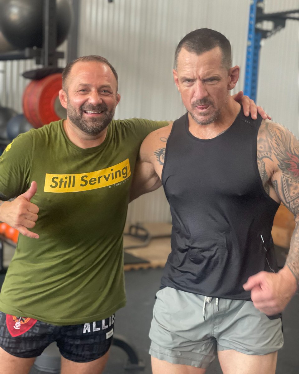 ChadRobo's tweet photo. I work with some of the most amazing people at @MightyOaksFDN. John Davis heads up our First Responder Program, is BJJ Black Belt and an incredible strength and conditioning coach who ran me through the ringer again today!  He’s also an incredible all around human and friend. https://t.co/WnGGD749gu