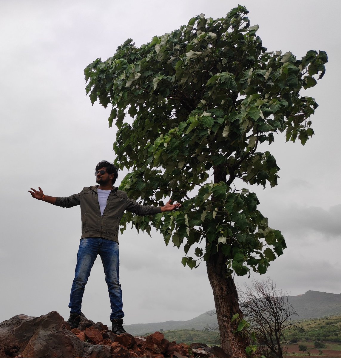 MeluseemeShyam's tweet photo. Weekend special #tumati , #sandoore #bellary #naturelovers #BeautifulWorld https://t.co/xfDWOabG1H