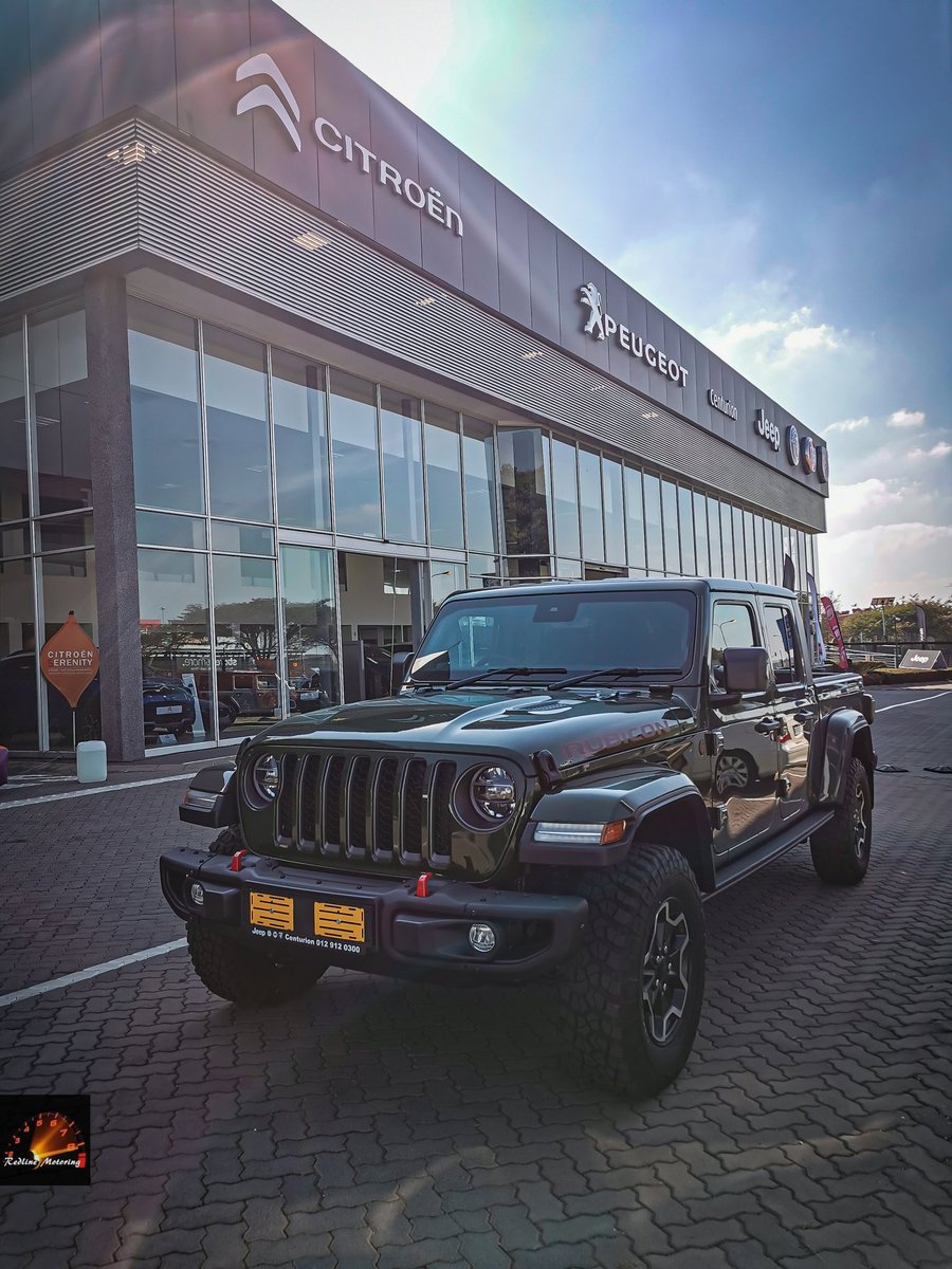 Foxy_Charmz's tweet image. More pics of the #Jeep #Gladiator #Rubicon on my Facebook or Instagram pages. Link in Bio for quick links.

#4x4 #southafrica #newcars