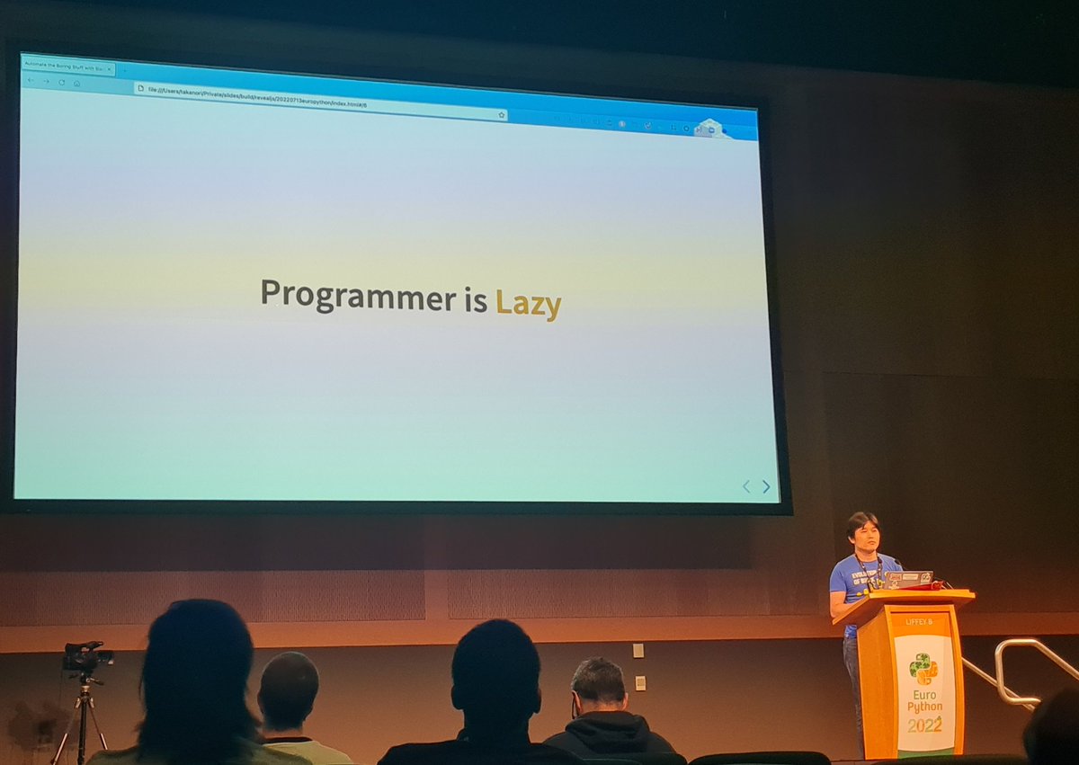 pzvalenta's tweet photo. @takanory gets it #EuroPython2022 https://t.co/DrzG6o9vM2