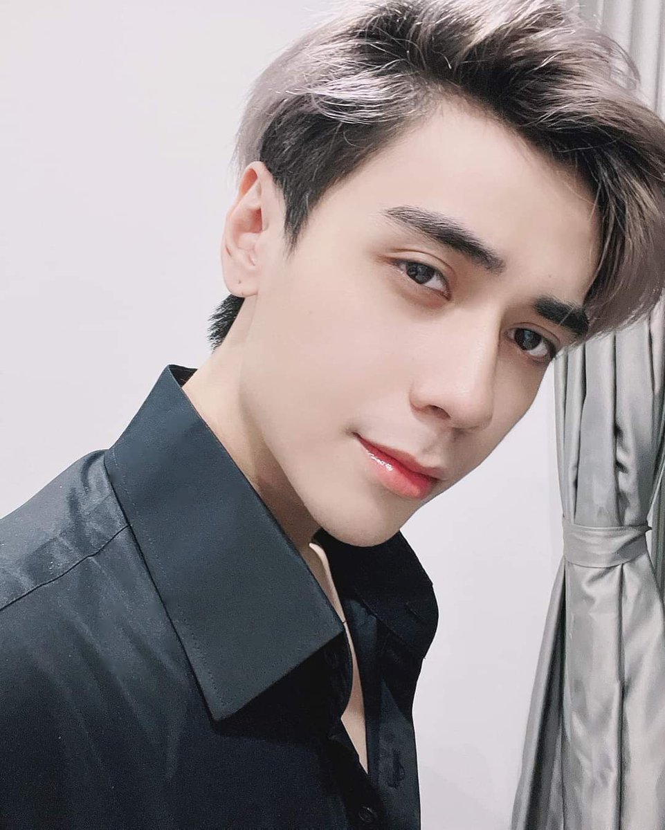 tukta_kannika's tweet photo. หล่อระเบิดเลยคุณสามี💙💙#LoveMasterD#QuangHùngMasterD https://t.co/FjTrigFk5j