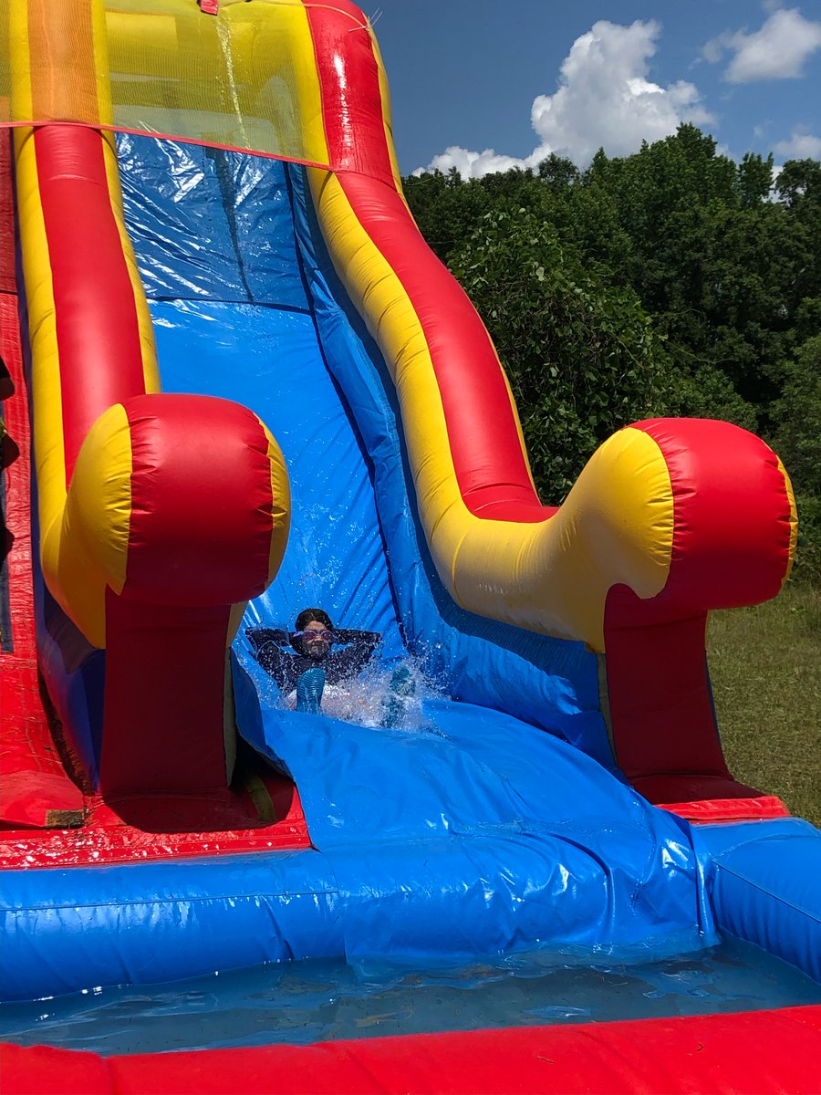 Breakthrough_CS's tweet photo. Today we're throwing it back to spring semester when we had a fun water day π
We miss our student and can't wait to see them in the fall! #BreakthroughCharter βοΈ https://t.co/rmXygoFaQ0