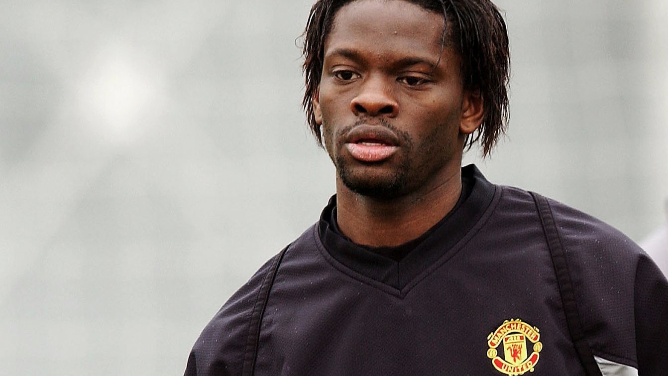 Happy Birthday today to former Striker Frenchman Louis Saha       