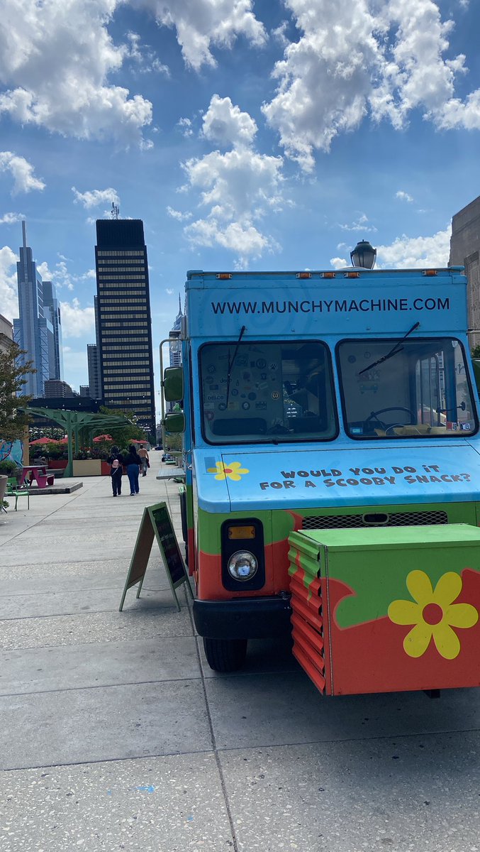 munchymachineft's tweet photo. Yo Philly, come eat at this jawn! 
We are at 30th Street Station now until 2pm, come find us! https://t.co/uIg2hGQk29