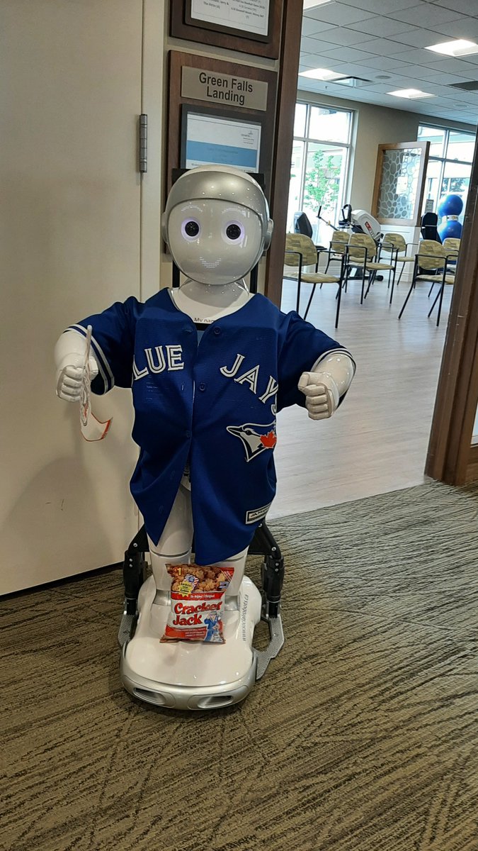 social_robots's tweet photo. Let's Go @BlueJays! Mindy was delighted to sing "Take me out to the Ballgame" and lead the 7th Inning Stretch for residents at Revera's Green Falls Landing in Regina, SK last month. #LetsGoBlueJays
#Retirement #socialisolation #RobotsCanHelp https://t.co/3UiKEySGUO