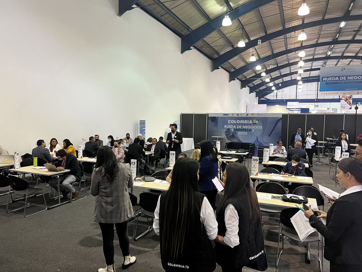 EFMantilla's tweet photo. @PROCOLOMBIACO Iniciamos nuestra Rueda de Negocios Internacional en el marco de Meditech 2022, con la participación de 20 compradores internacionales de 8 países y con más de 40 exportadores colombianos del sector de dotación hospitalaria y salud #origenquedabienestar https://t.co/JTcqsPnTGb