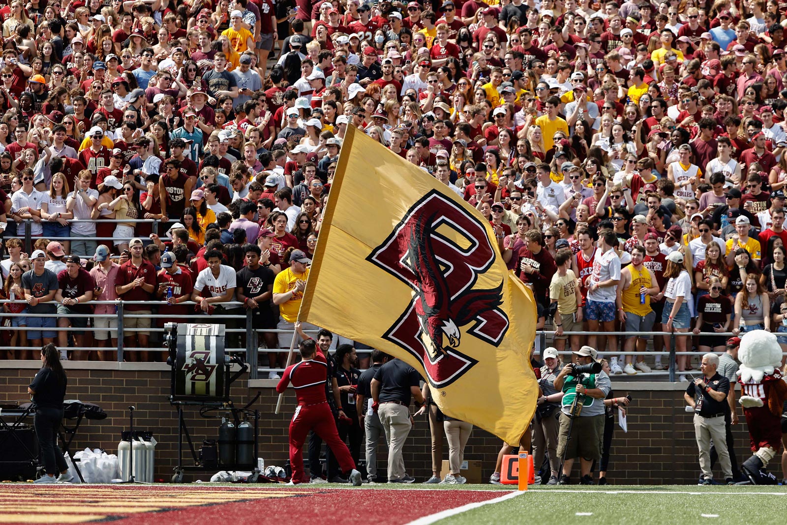 on Twitter "Boston College adds New Hampshire to 2028