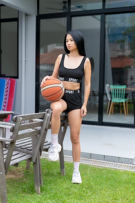 I love balls 🏀 💦😈 https://t.co/tC0EXBIHk8