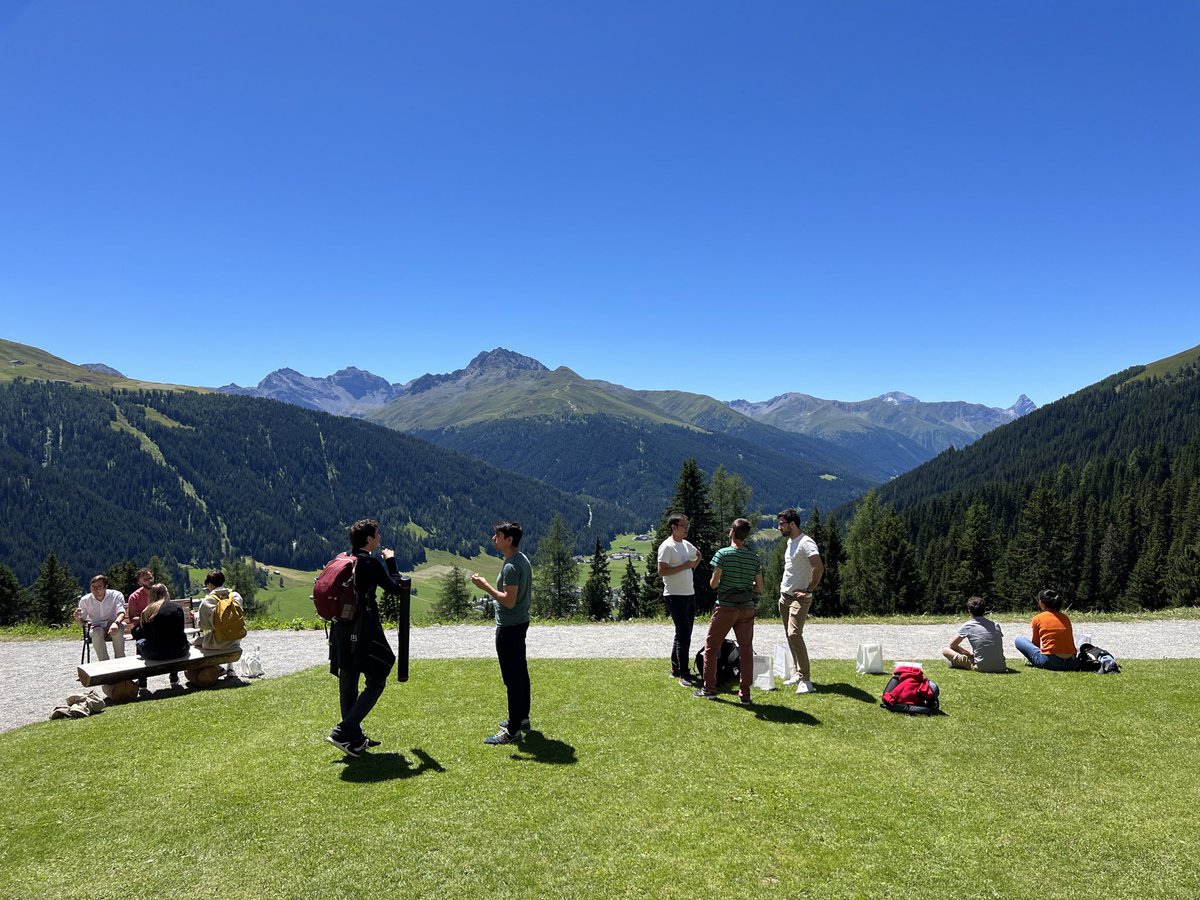 AndreasAtETH's tweet image. I enjoyed the General Meeting of the @ETH_en #Quantum Center @ETHQuantumCntr at Schatzalp in #Davos a lot.
Great talks, excellent posters, engaging discussions and good company.
Check, if you recognize anyone on the group photos!