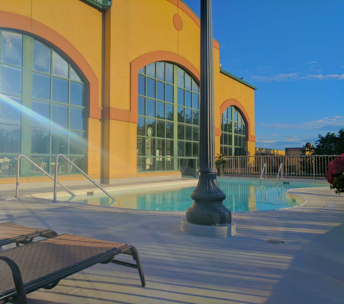 Our outdoor pool was made for enjoying summer days in Moose Jaw. Grab your sunscreen, swimsuit and suitcase for a relaxing poolside getaway. #templegardens #moosejaw #outdoorpool