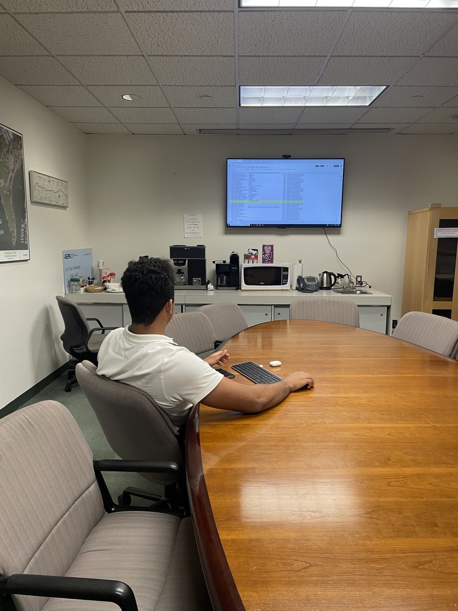 StamfordMyep's tweet photo. Thank you to @FCCFoundation  for their funding support for our program since 2014.  Community partners help us provide interns w/ paid jobs, job readiness skills, post-secondary aspirations &amp; community engagement.
 #TogetherWeThrive #MYEP22 https://t.co/vnDIu5Xk6e