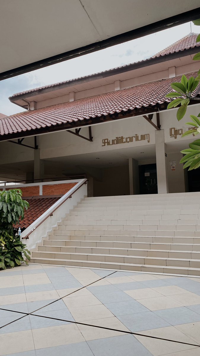 liatin aja terus sampe dapet kata selamat besok~