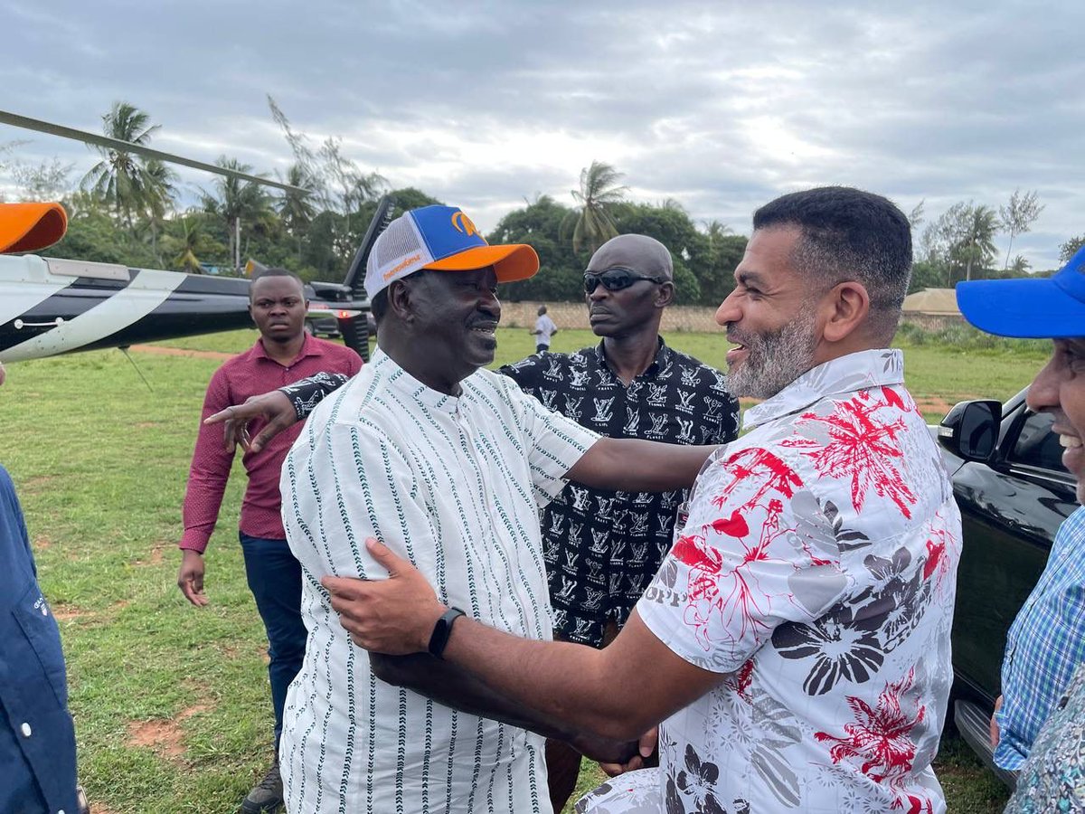 swahilipotfm's tweet photo. Baba akiweka signature  nani atapinga!!!!  Mombasa  twasema @A_S_Nassir Ndani Ndani #MombasaMwanzoMpya #SautiYaWatu https://t.co/f9orqqjEFw