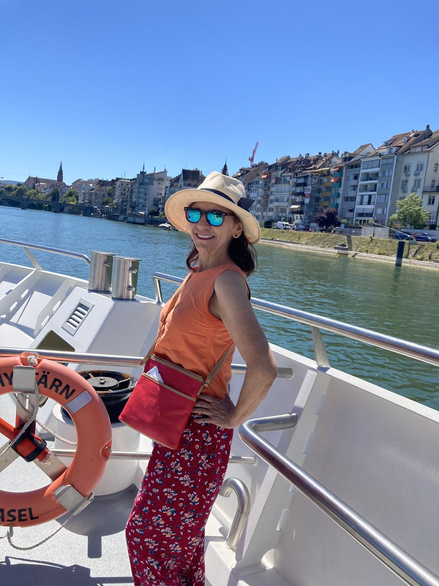 Saludos desde el Río Rin Basel Switzerland