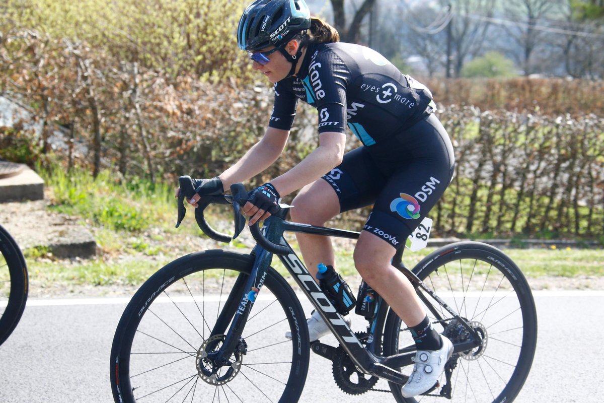 The #BaloiseLT gets underway with a short 3.9km blast around the streets of Utrecht this evening. We're off as follows:

19:18 - <a href="/francescabrle/">Francesca Barale</a> 
19:39 - <a href="/LCurinier/">Léa Curinier</a> 
20:00 - Esmée Peperkamp
20:21 - <a href="/LianeLippert/">Liane Lippert</a> 
20:42 - <a href="/pfeiffergeorgi/">Pfeiffer Georgi</a> 
21:03 - <a href="/lorenawiebes/">Lorena Wiebes</a> 

Good luck, team!