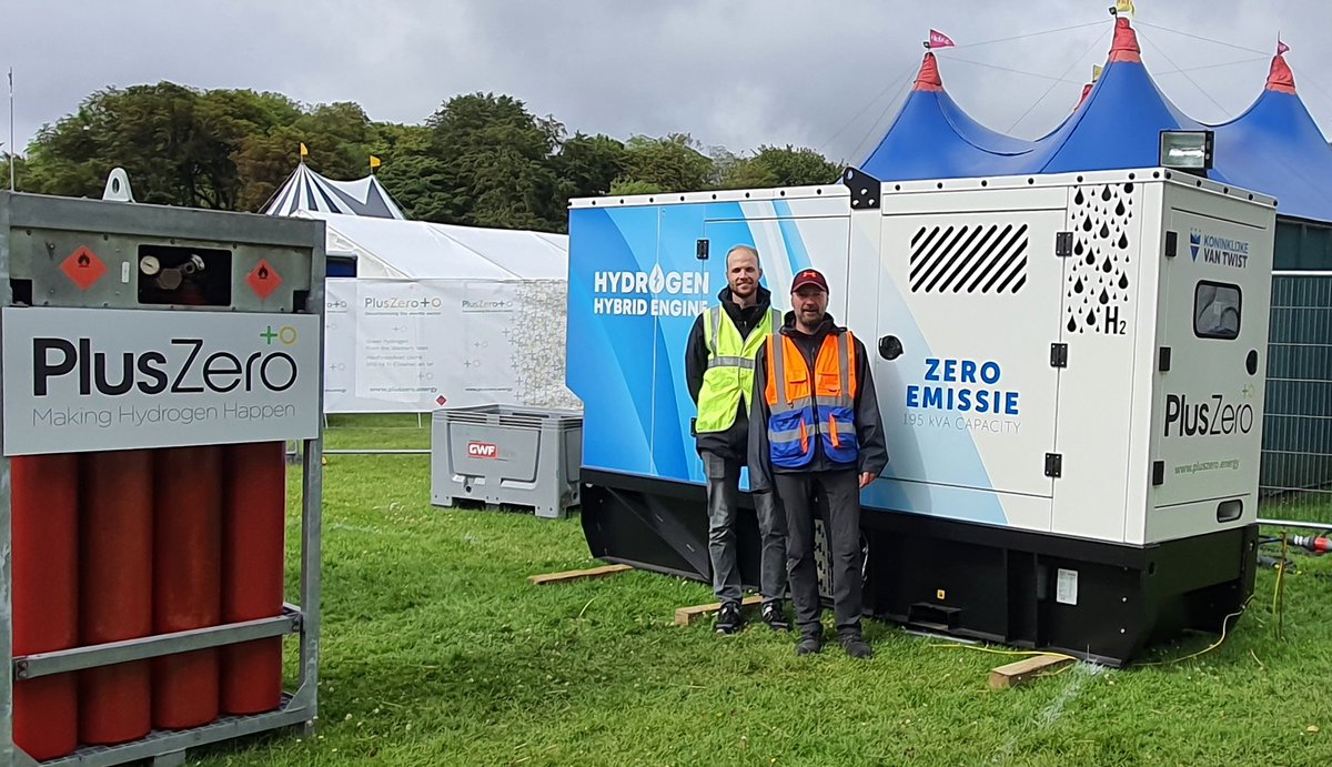 Everything <a href="/PlusZeroEnergy/">PlusZero +0</a> now onsite at <a href="/HebCelt/">HebCelt</a> Festival, tested and ready to go 👍.
Great to have Pieter from <a href="/kvtdordrecht/">Koninklijke Van Twist</a> with us for our new 195kVA #GreenHydrogen generator's first deployment 😀