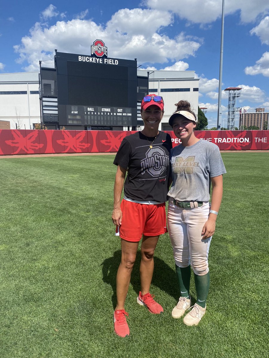 I had a great couple of days and learned so much with <a href="/OhioStateSB/">Ohio State Softball</a> !! 🤍❤️also got to work with the best players <a href="/KamiKortokrax/">kami kortokrax</a> 🙌🏼 #GoBucks @SoftballMason