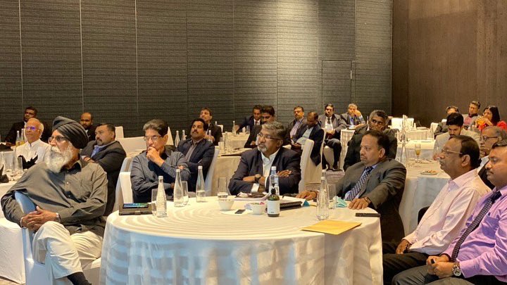 TSVigneswaranSA's tweet photo. Chaired the Indian Consultative Council for the Malaysian Indian Blueprint this afternoon. We were briefed by the Ministry of Unity on the development of the draft Malaysian Indian Action Plan (PTMI).
#TSV
#TanSriSAVigneswaran
#MICPresident
#MICCares
#MICLeads https://t.co/XtI7gsmsCW