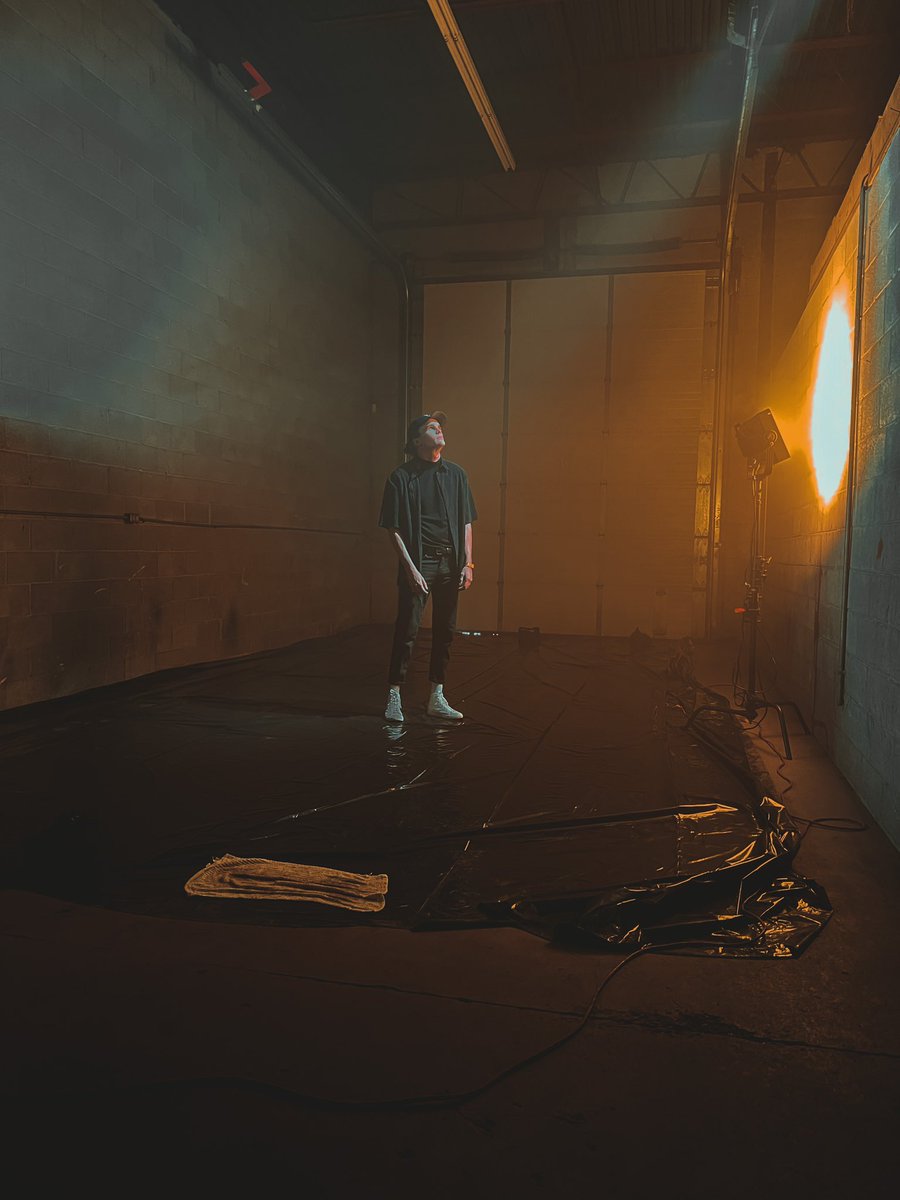 3 days and 3 videos later, that’s a wrap! 🎥 ✈️ 
<a href="/TrenchesMedia/">The Trenches</a> and crew killed it as always. <a href="/TheParallelCA/">THE PARALLEL</a> is upgrading and I can’t wait for you all to see and hear it. 🤩