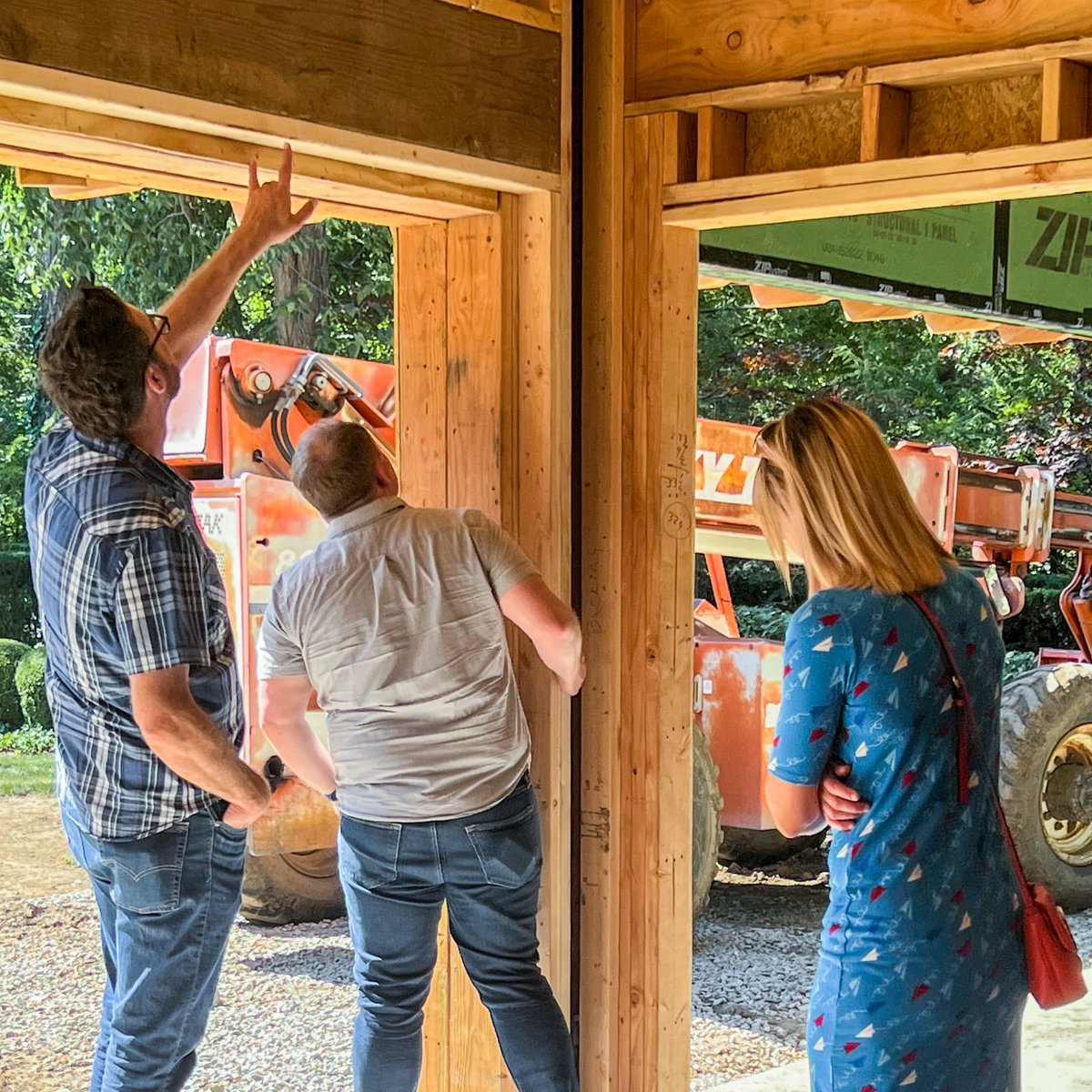 GeneratorStudio's tweet image. Why sit in a room and talk about it when you can go to the site and learn about it!? We ❤️ site visits.  #generatorstudio