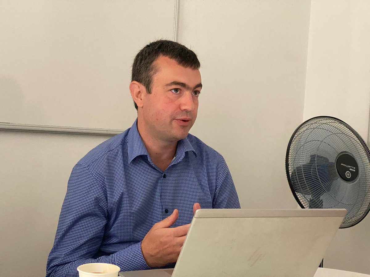 NewsTankEduc's tweet photo. Ce matin, les rédactions de @NewsTankEduc et @CampusMatin se réunissaient avec @DehanFrederic (@AssoDGS), José Morales (#AACUE) et Jérôme Mourroux (@EYnews) 📝
Au coeur des échanges, les nouvelles règles de responsabilité des ordonnateurs qui entrent vigueur en janvier 2023 https://t.co/rhgeFdxmlA