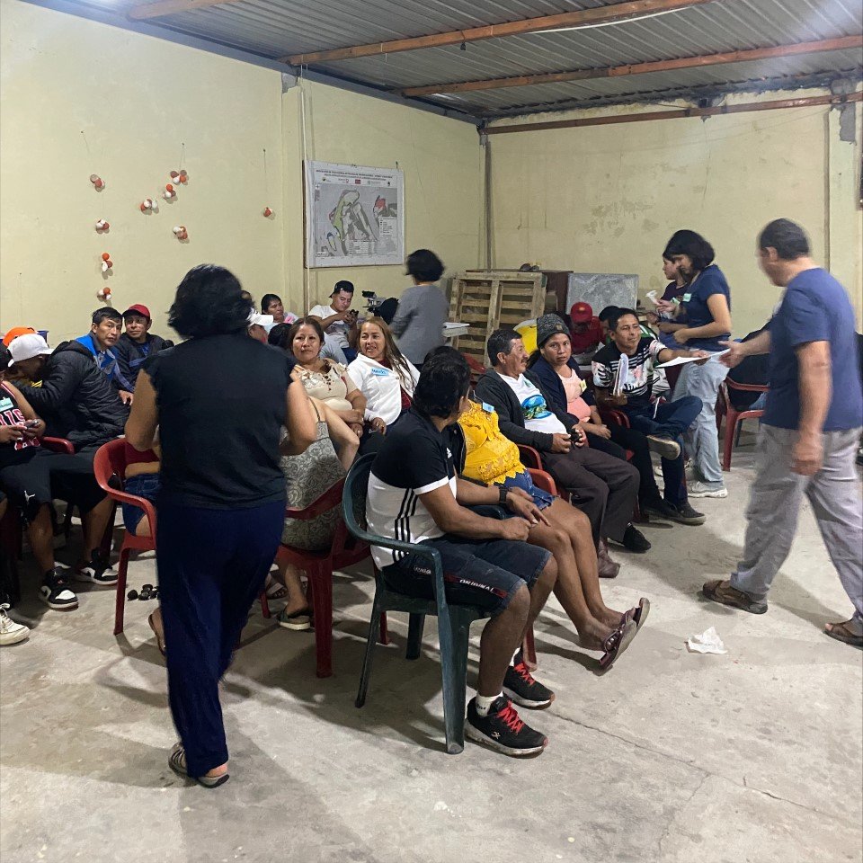 #CampusSostenible ⬆️ <a href="/Biologia_FEUTPL/">Biología UTPL</a> impulsa el #ProyectoDeVinculación monitoreo y sostenibilidad de recursos hidrobiológicos del manglar en #ElOro 🇪🇨

Gracias a un convenio tripartito se capacita a 180 pescadores de #IslaCostaRica e #IslaBellavista en manejo de recursos