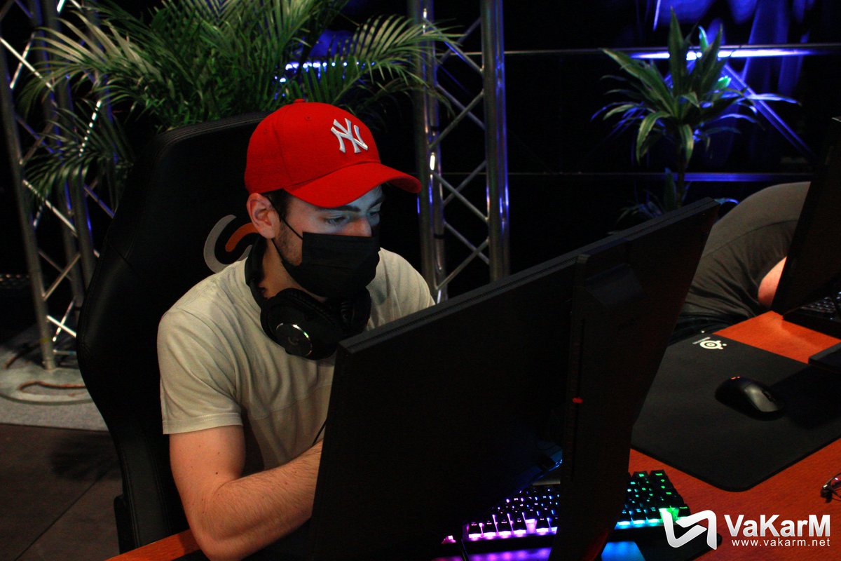 VaKarM_net's tweet image. Actuellement testés par @LDLC_OL, comment @Razzmo_ et @Snobling9 pourraient-ils faire la différence pour pousser la structure à les recruter en tant que 6ème ? 🦊🇫🇷

C&apos;est ce que nous nous sommes demandés avec @vARKA_l et @Zeusa94 au travers de 7 points. 

vakarm.net/news/read/Anal…