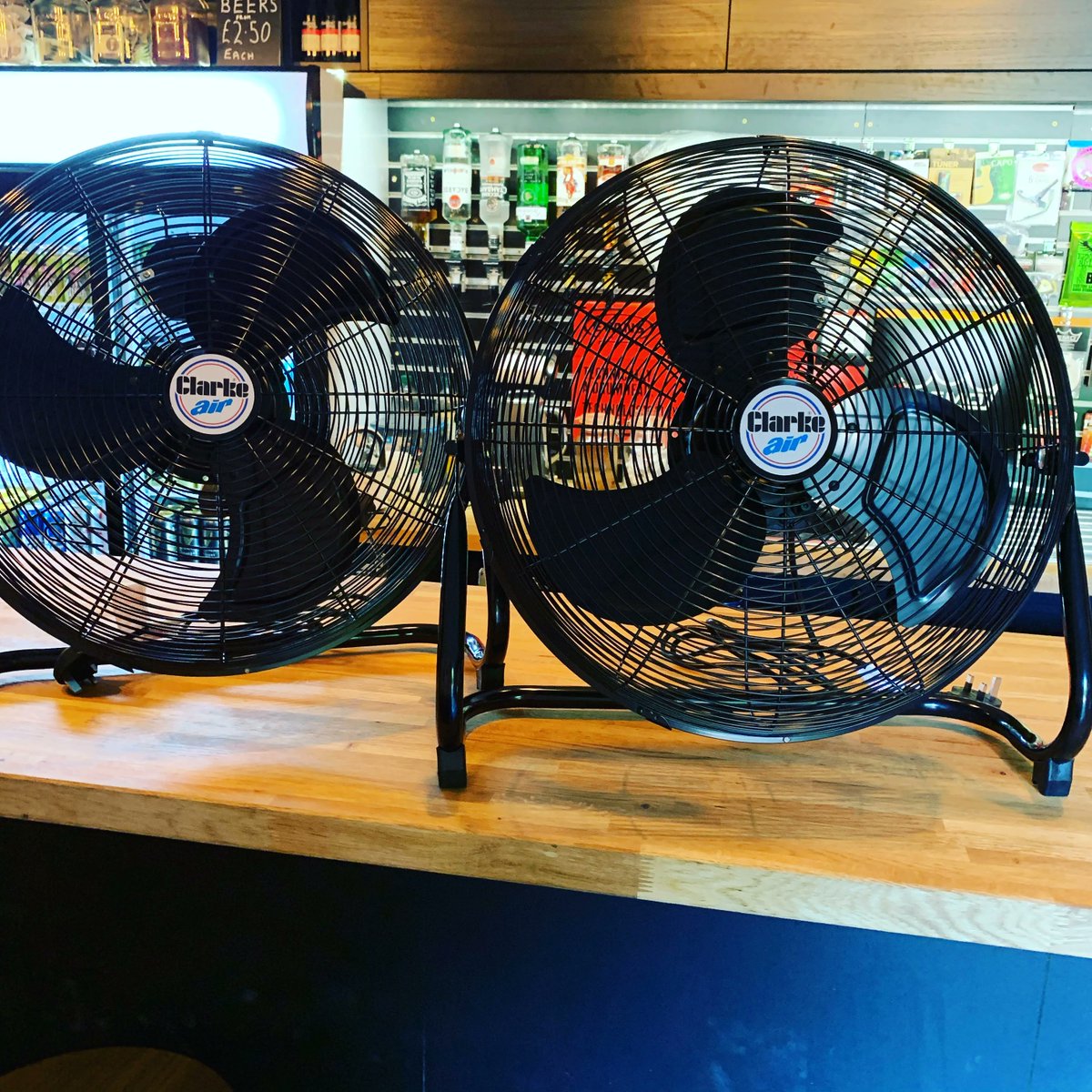 We're very lucky that our building stays lovely and cool in this hot weather. But for extra help we have vans available. Just what every band needs! 😎 

#casematesstudios #casemates #bastion #bandpractise #fans #keepingcool