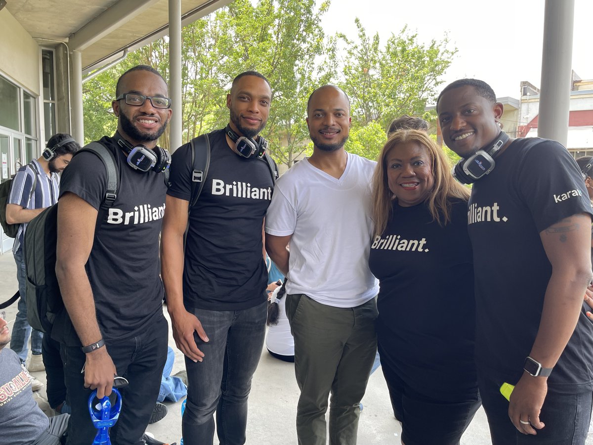 karat's tweet photo. We’re just days away from #DCIM22 — excited is an understatement!

Get the inside scoop on #TechnicalInterviewing with @anthonydmays, connect with Karateers, and pick up some Karat swag, too  — we can’t wait to meet you IRL. https://t.co/eTADmUfEy5