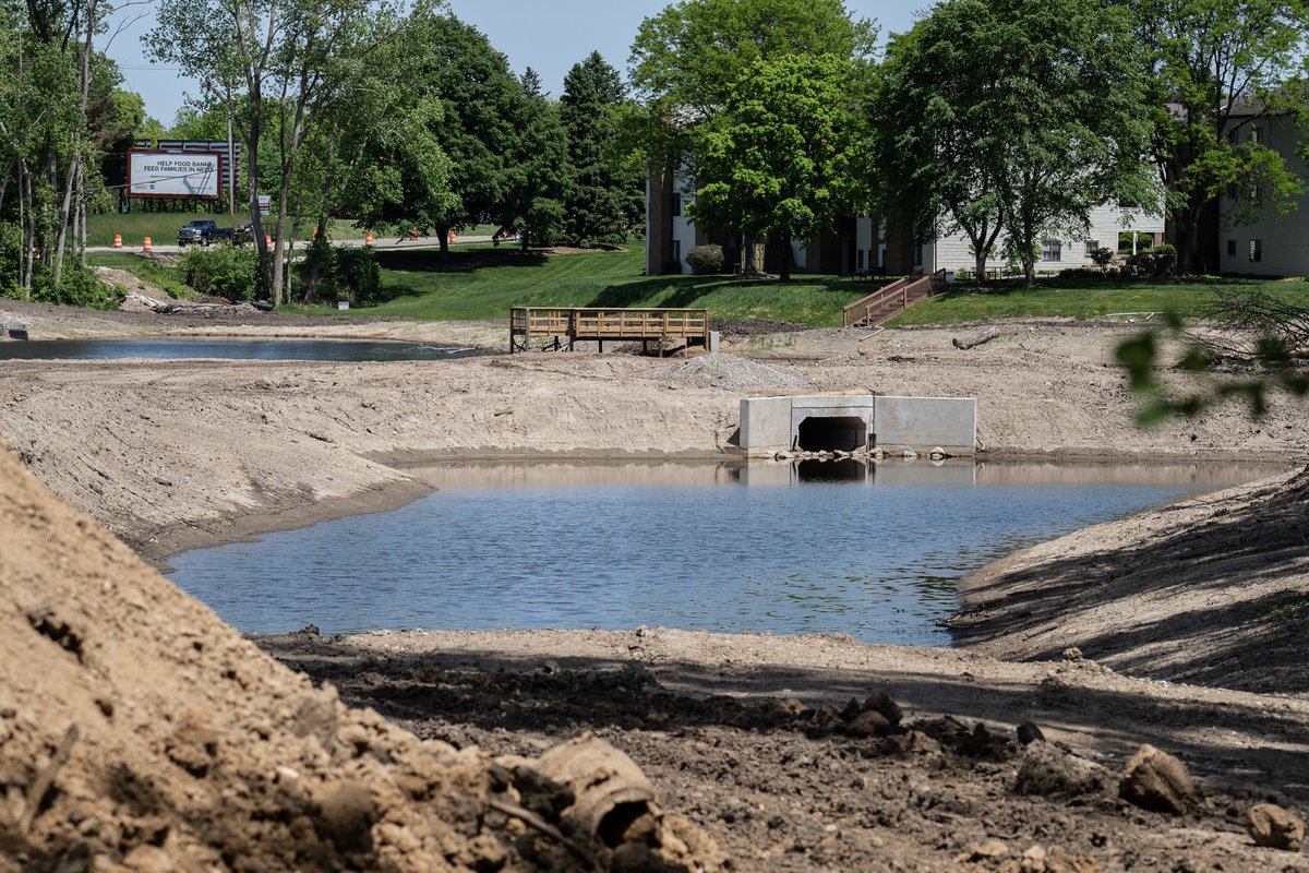 meridiantwp's tweet image. Daniels Drain improvements continue as contractors complete work in the Cornell Woods area, around Walden Pond and on the storm sewer installation in the Forest Hills neighborhood. For more details, visit bit.ly/DanielsDrain.

#DanielsDrain #TownshipProjects #MeridianTownship