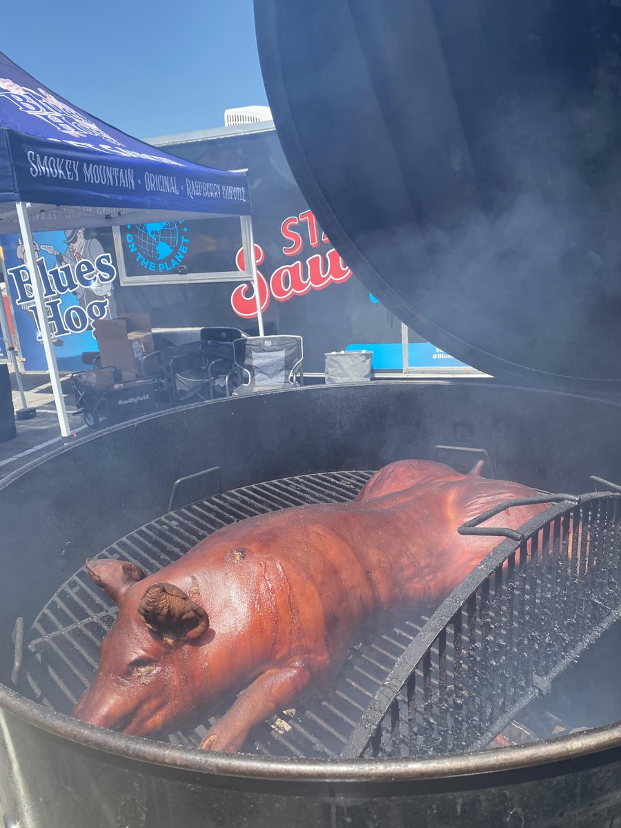 We still can't get this whole 🐖 from @blueshognation off our mind! Anyone else? #denverbbqfest #bbq #blueshognation