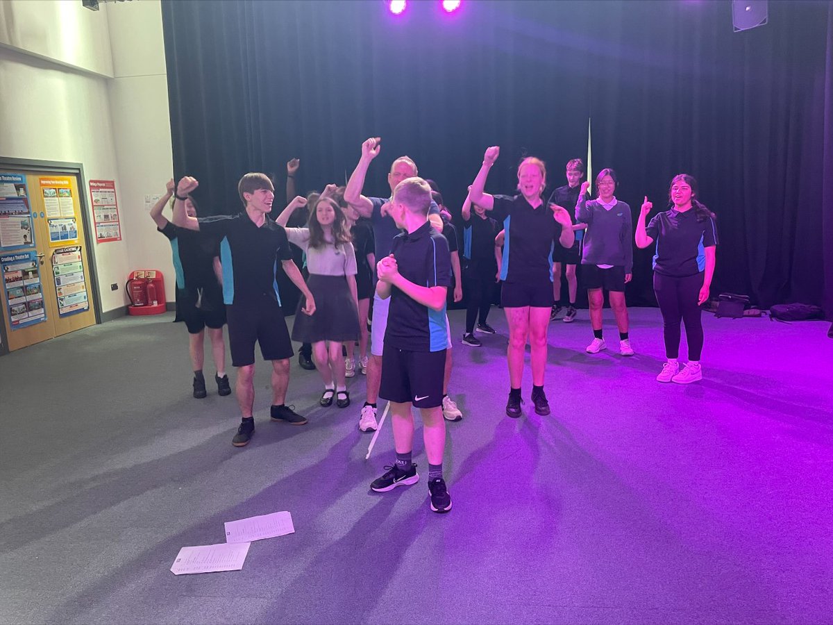Yesterday our GCSE drama students took part in an amazing workshop led by Mike from @stage_ed ! They were exploring their set text Blood Brothers in an engaging and practical way. #drama #bloodbrothers #workshop #talentedstudents #wearethewren