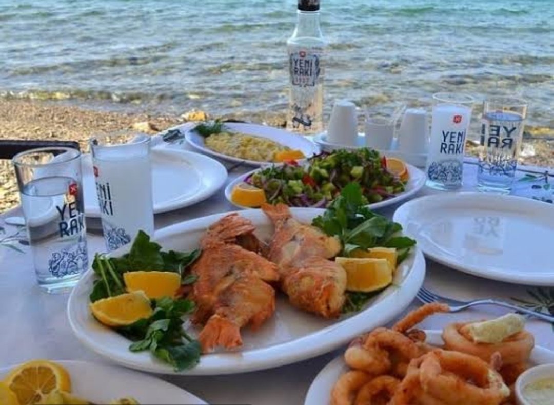 Hakanstoons's tweet photo. #amasra #balıkçınınyeri #güzel #demlen #hayatpahalıgeçimzor #içmedensarhoşolmak #gariban #sürünsün #adaletdolu #dünyanızı #skim https://t.co/oSV9KZsRtc