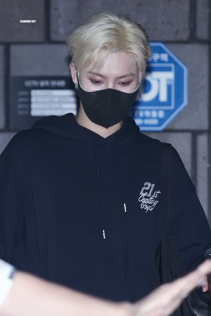 #YONGHOON #용훈 #ONEWE #원위 

<a href="/official_ONEWE/">원위 (ONEWE)</a>