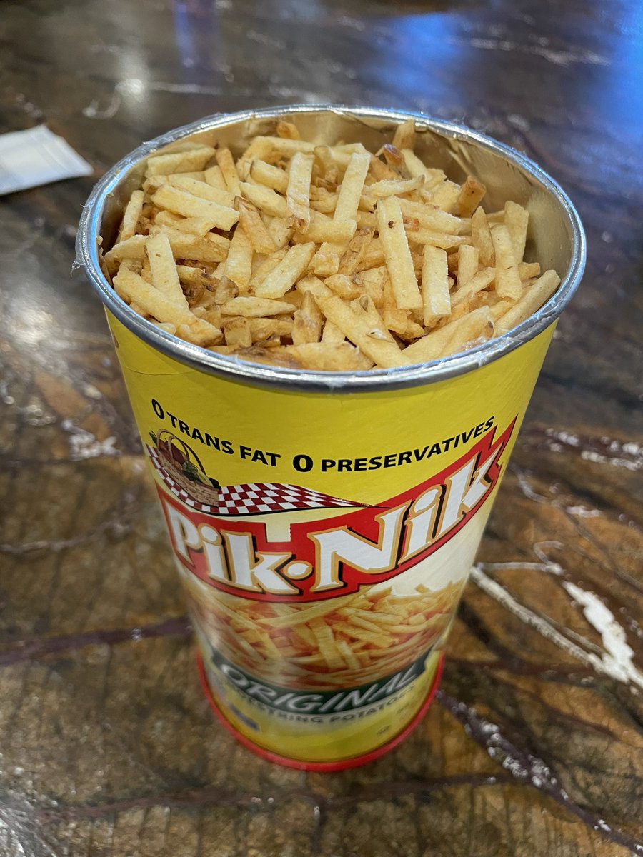 NoelSmith's tweet photo. No shrink-flation here.  Filled to the top, well done! @piknikusa https://t.co/aCkgHM8uBI